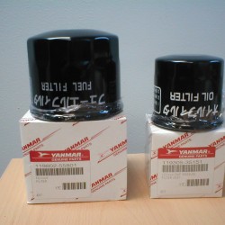 3JH5 Oil and Fuel Filter Set